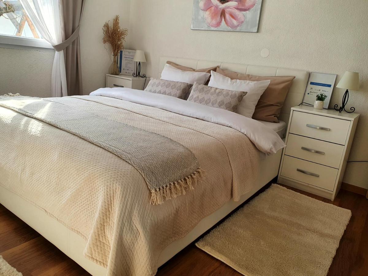 Apartman Sofia โอโทชาส ภายนอก รูปภาพ