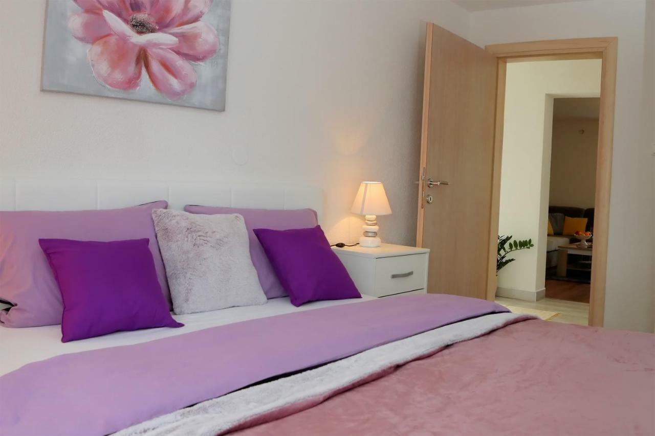 Apartman Sofia โอโทชาส ภายนอก รูปภาพ